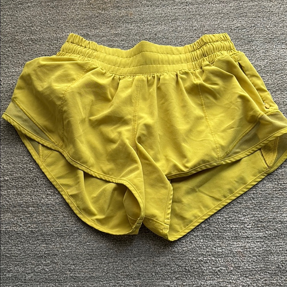 Lululemon Athletica 2.5in Hotty Hot Athletic Shorts Mustard yellow